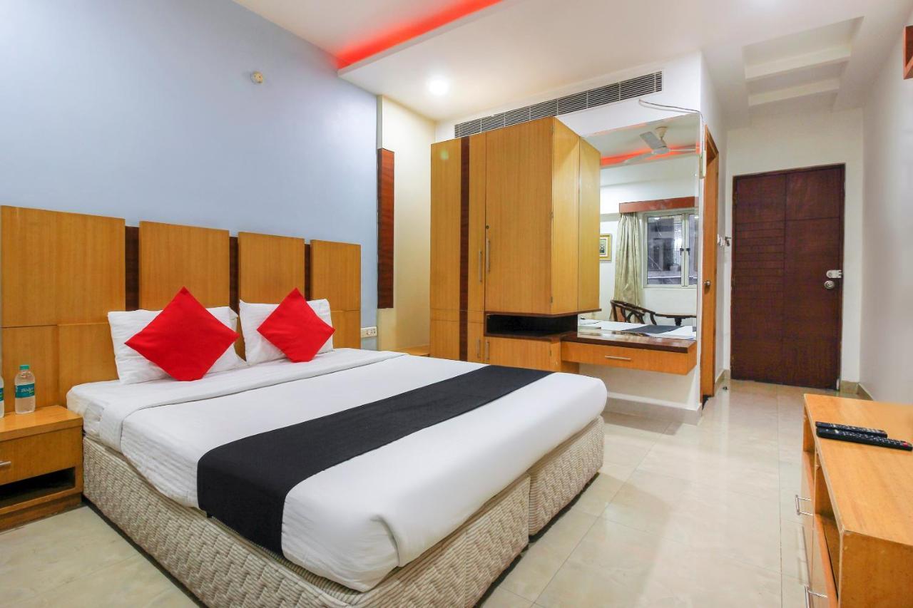Capital O 66968 Haveli The Landmark Hotel Warangal Luaran gambar