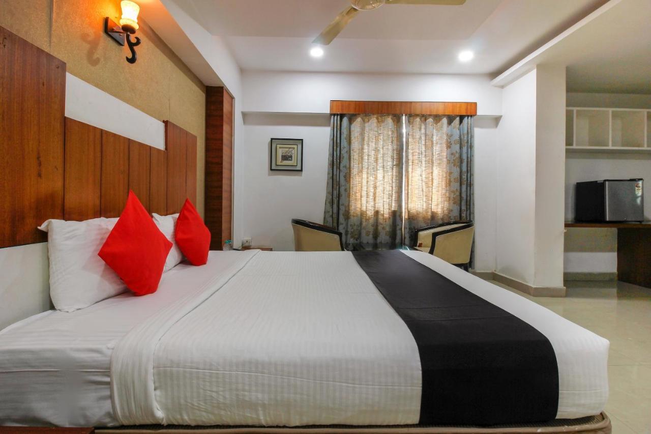 Capital O 66968 Haveli The Landmark Hotel Warangal Luaran gambar